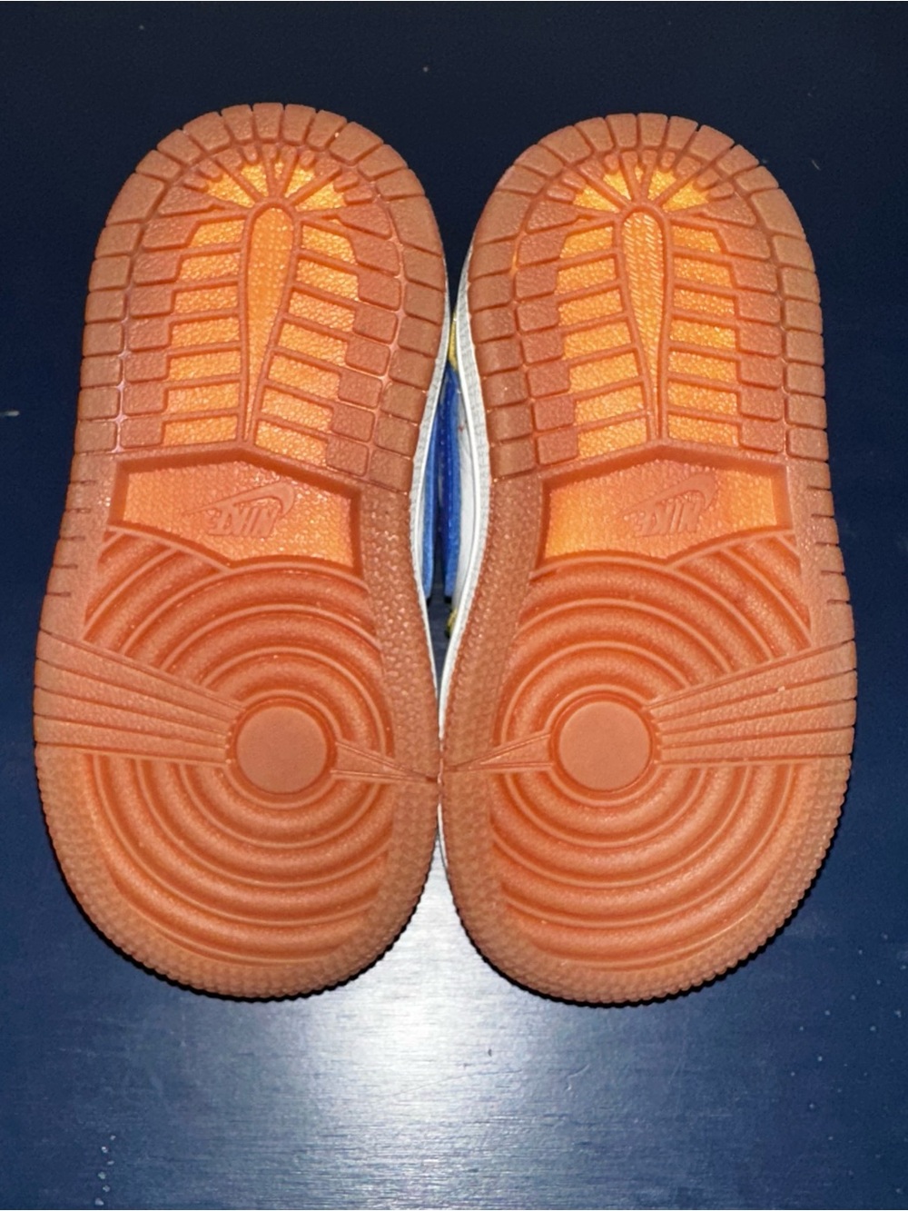 Travis Scott x Air Jordan 1 Low OG SP TD Canary 5C - Picture 6 of 9
